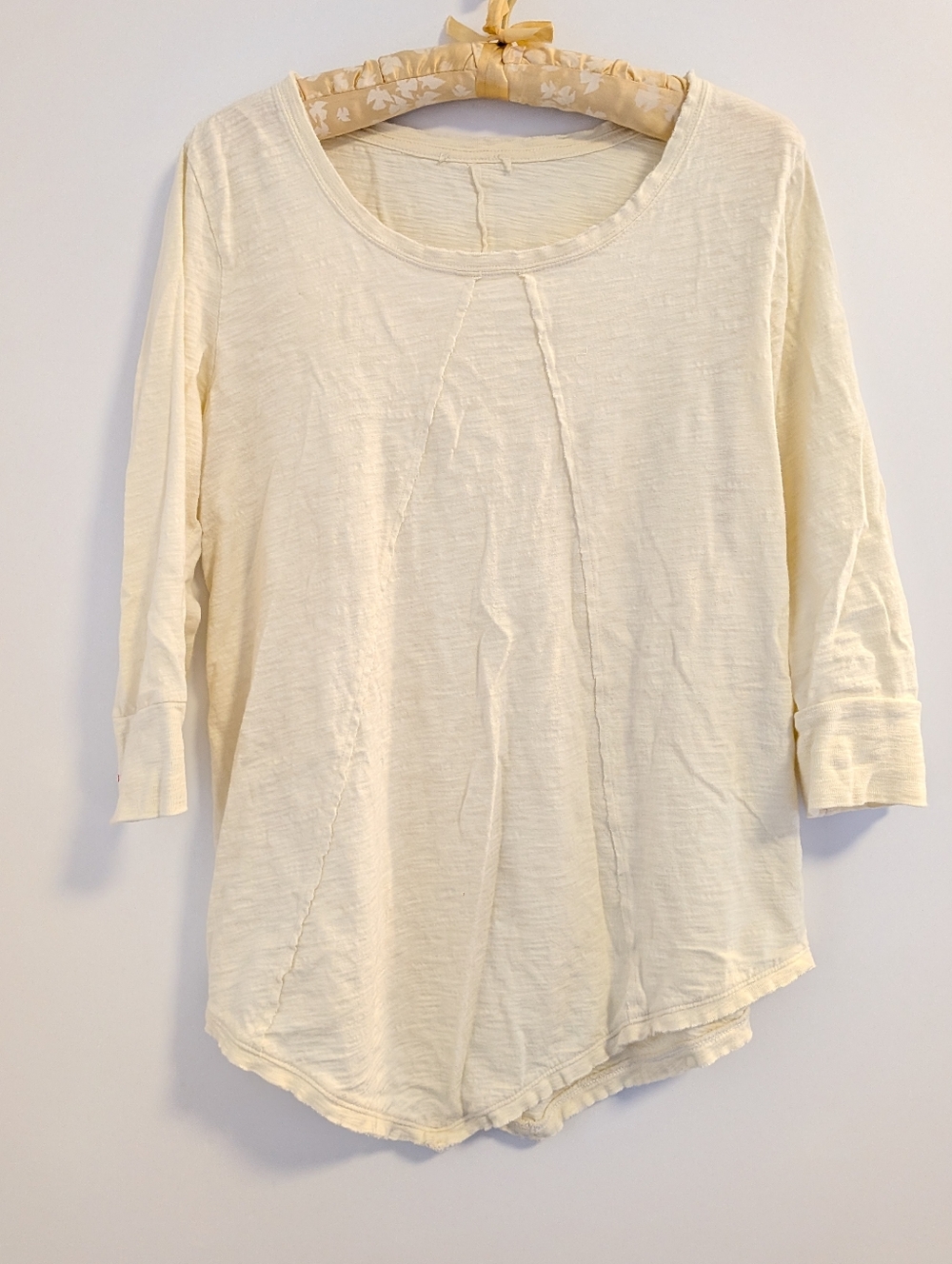 Women's Cream 3/4 Sleeve Scoop Neck Top